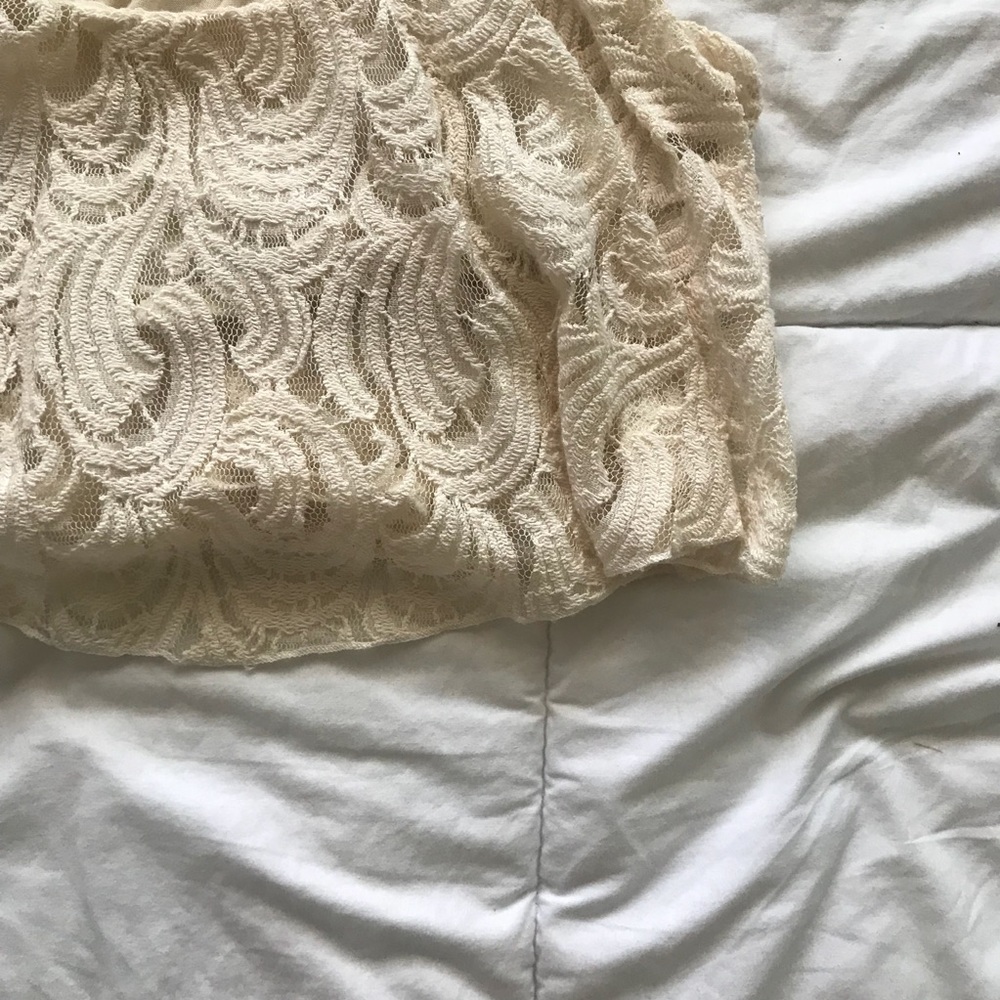 lace crop top - Picture 4 of 4